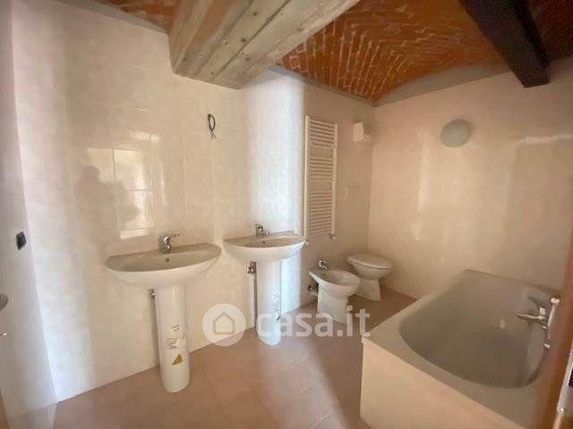 Trilocale in Via Caduti della Libertà 1 — foto 12 di 30