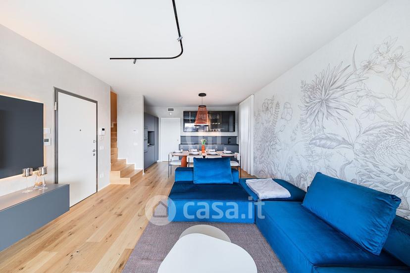 Villa in Via Bottego 2 — foto 32 di 51