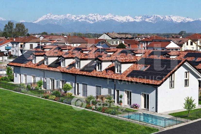 Villa in Via Cristoforo Colombo 59 — foto 10 di 39