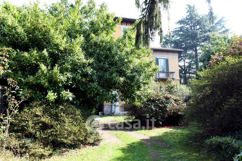 Villa in Corso G. Matteotti 25 — foto 4 di 33