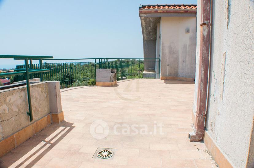 Villa in Via Sciare Pennisi 80 — foto 24 di 35