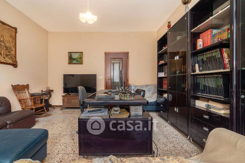 Quadrilocale in Via Stupinigi 4 — foto 25 di 44