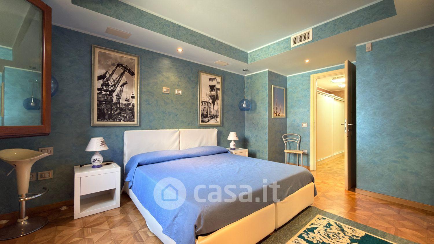 Villa in Via Leonardo da Vinci 19