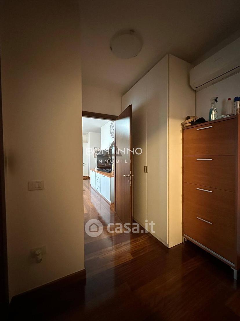 Trilocale in Via dei Carpani — foto 8 di 24