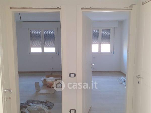 Trilocale in Via della Libertà — foto 21 di 27