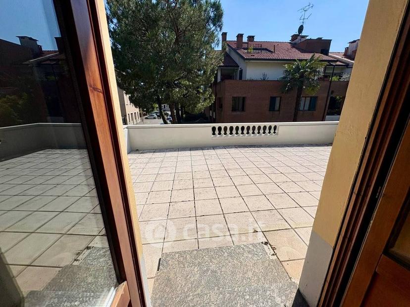 Villa in Via Vittorio Alfieri 2 — foto 75 di 78