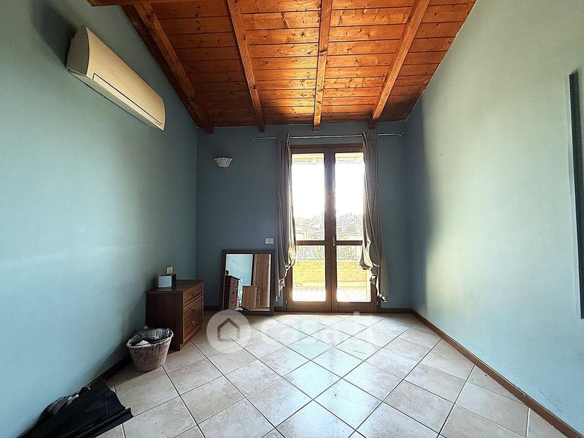 Bilocale in Via Selice 29 M — foto 4 di 23