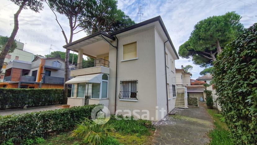 Appartamento in Viale Due Giugno (angolo Con Seconda Traversa Pine 101 — foto 23 di 39