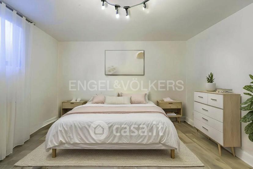 Villa in Via Sempione 177 — foto 11 di 32