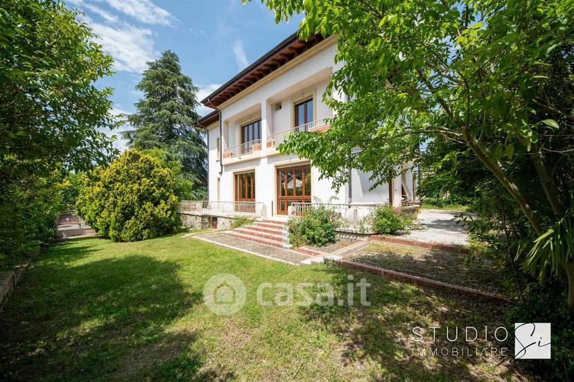 Villa in Viale Libertà — foto 15 di 48