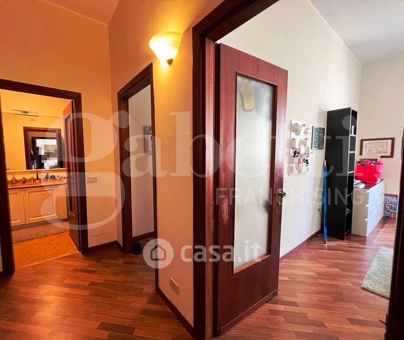 Trilocale in Via Mazzini 6 — foto 3 di 25