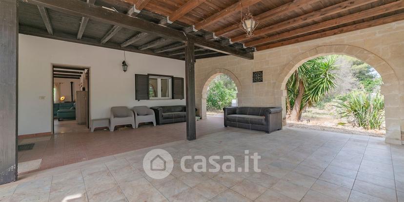Villa in Strada Comunale Brindisi 6 — foto 3 di 54