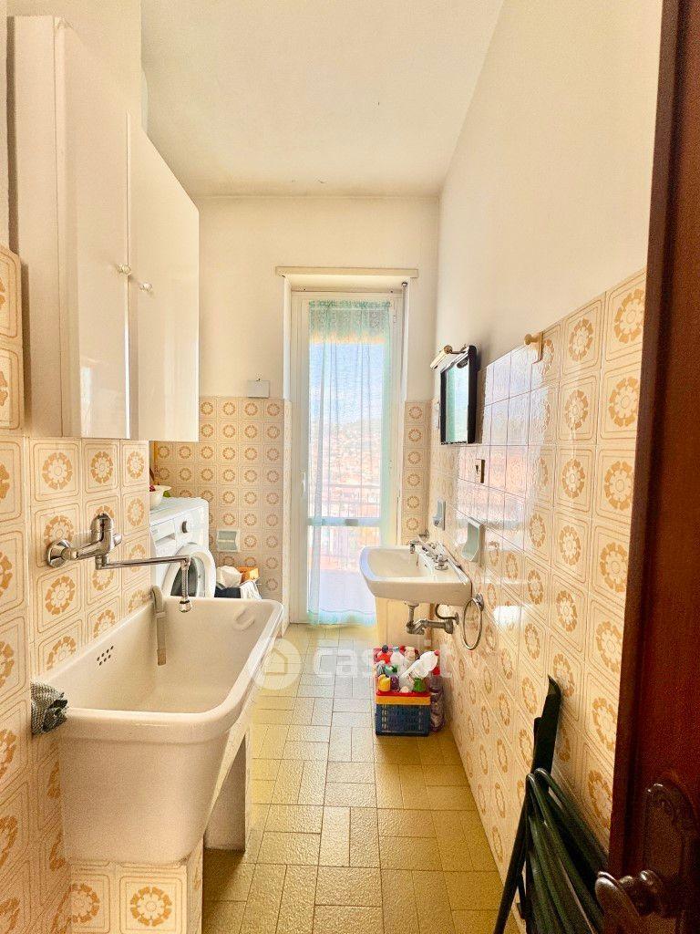 Quadrilocale in Via Ivanoe Amoretti 42 — foto 23 di 34