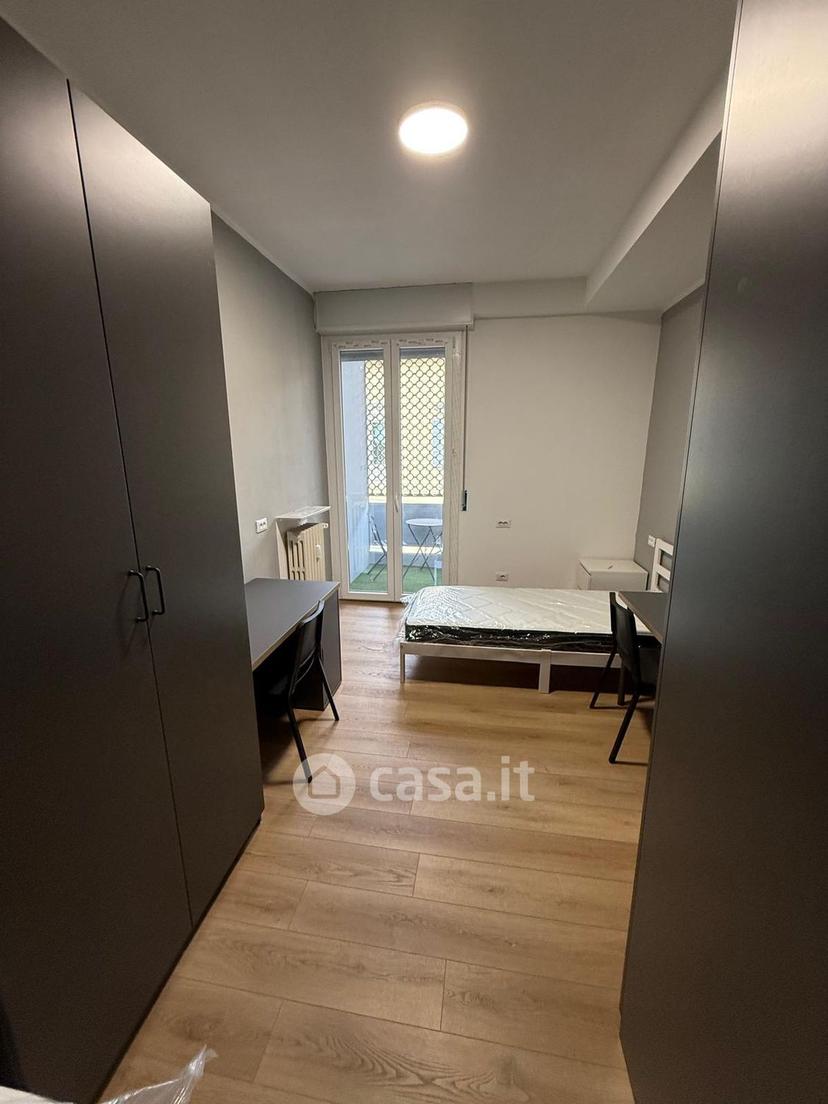 Stanza in Viale dei Mille 6 — foto 18 di 34