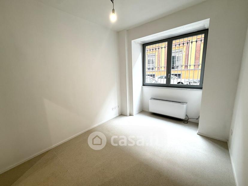 Trilocale in Via Giuseppe Parini 10 — foto 4 di 23