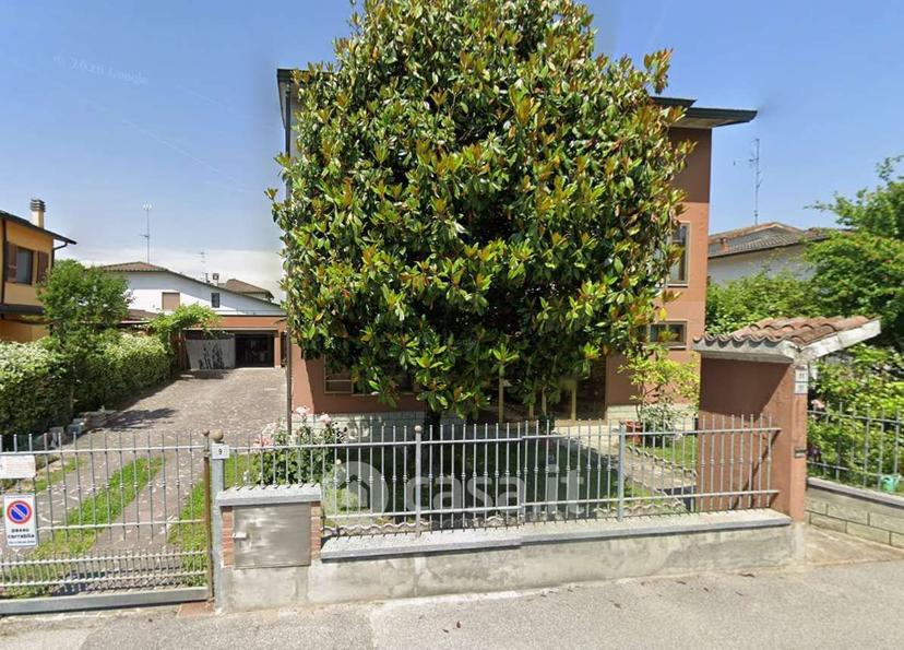 Trilocale in Via Toscana 9 — foto 2 di 11