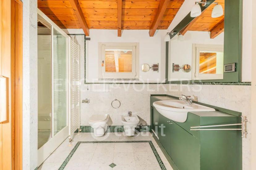 Villa in Via Venti Settembre 43 — foto 6 di 25