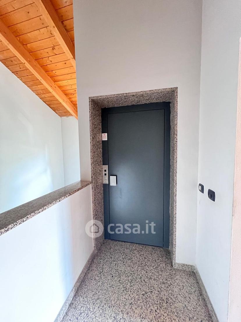 Trilocale in Via Roma — foto 2 di 32