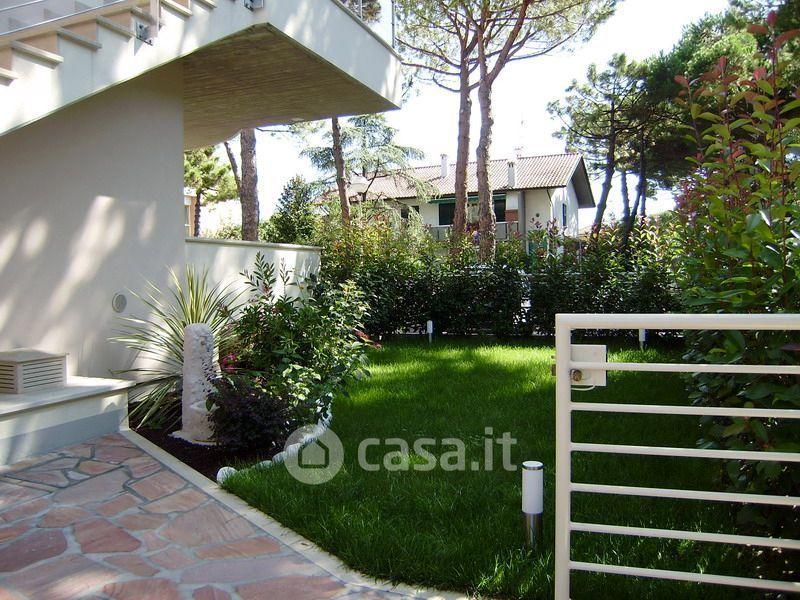 Quadrilocale in Viale Capua 2 R — foto 10 di 32