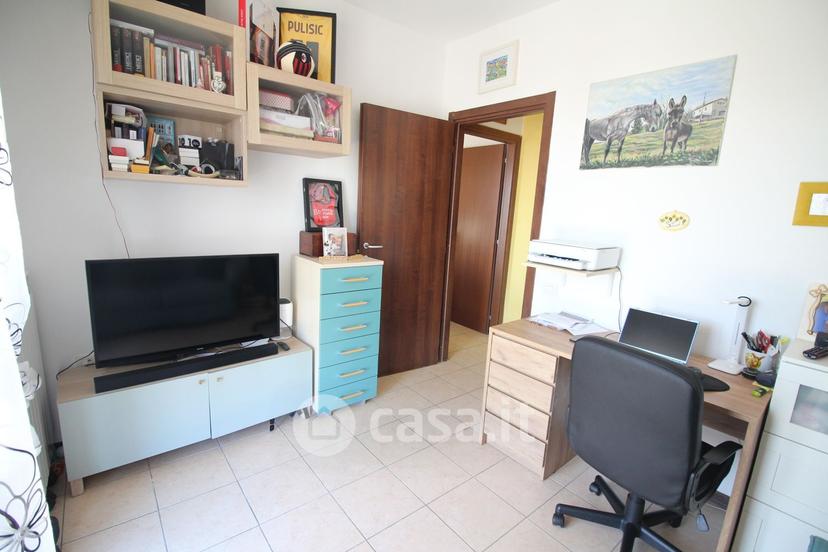 Trilocale in Via Beniamino Gigli — foto 19 di 34