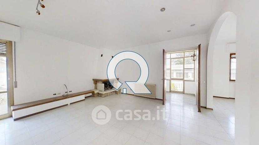 Trilocale in Via Roma 55 — foto 36 di 39