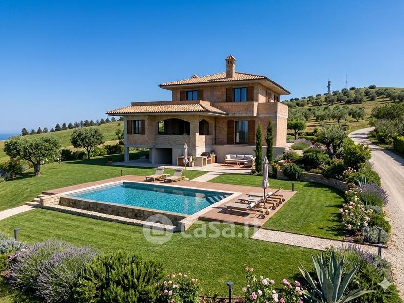 Villa in Via Colle Morino — foto 2 di 25
