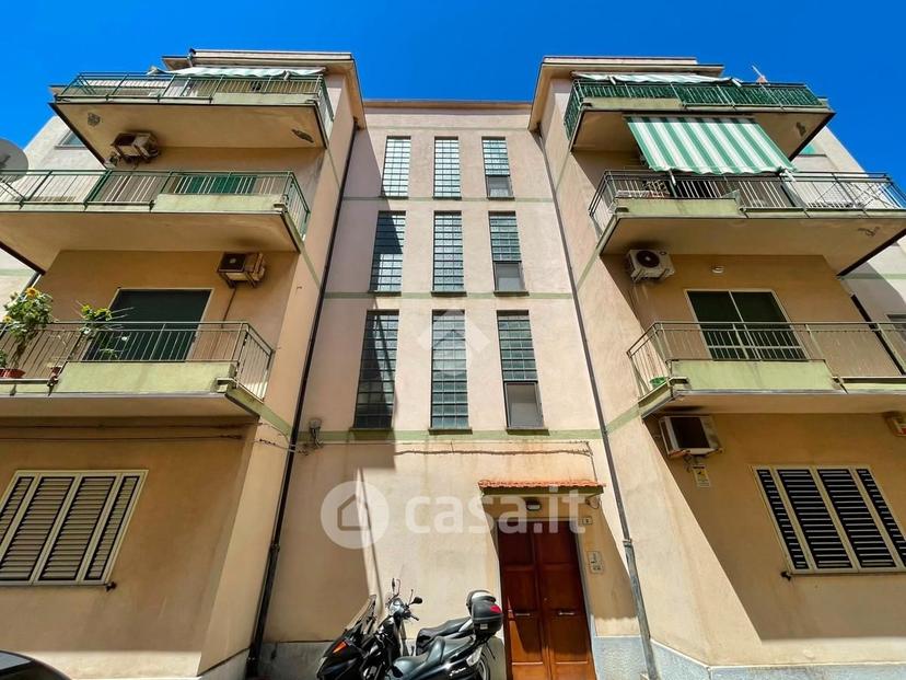 Trilocale in Via Vercelli 3 — foto 20 di 30