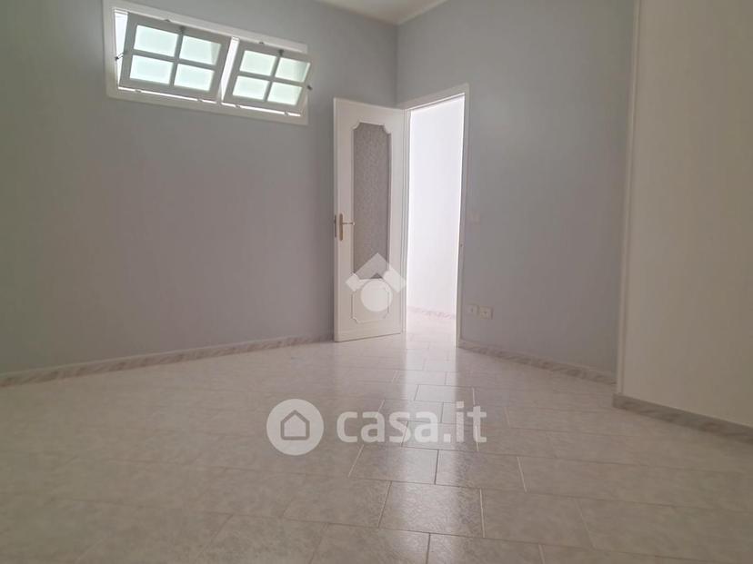 Trilocale in Via Messina 16 — foto 11 di 21
