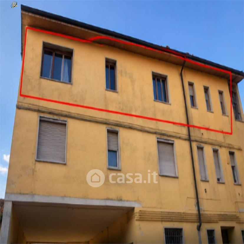 Bilocale in Via Silvio Pellico 34 — foto 10 di 35