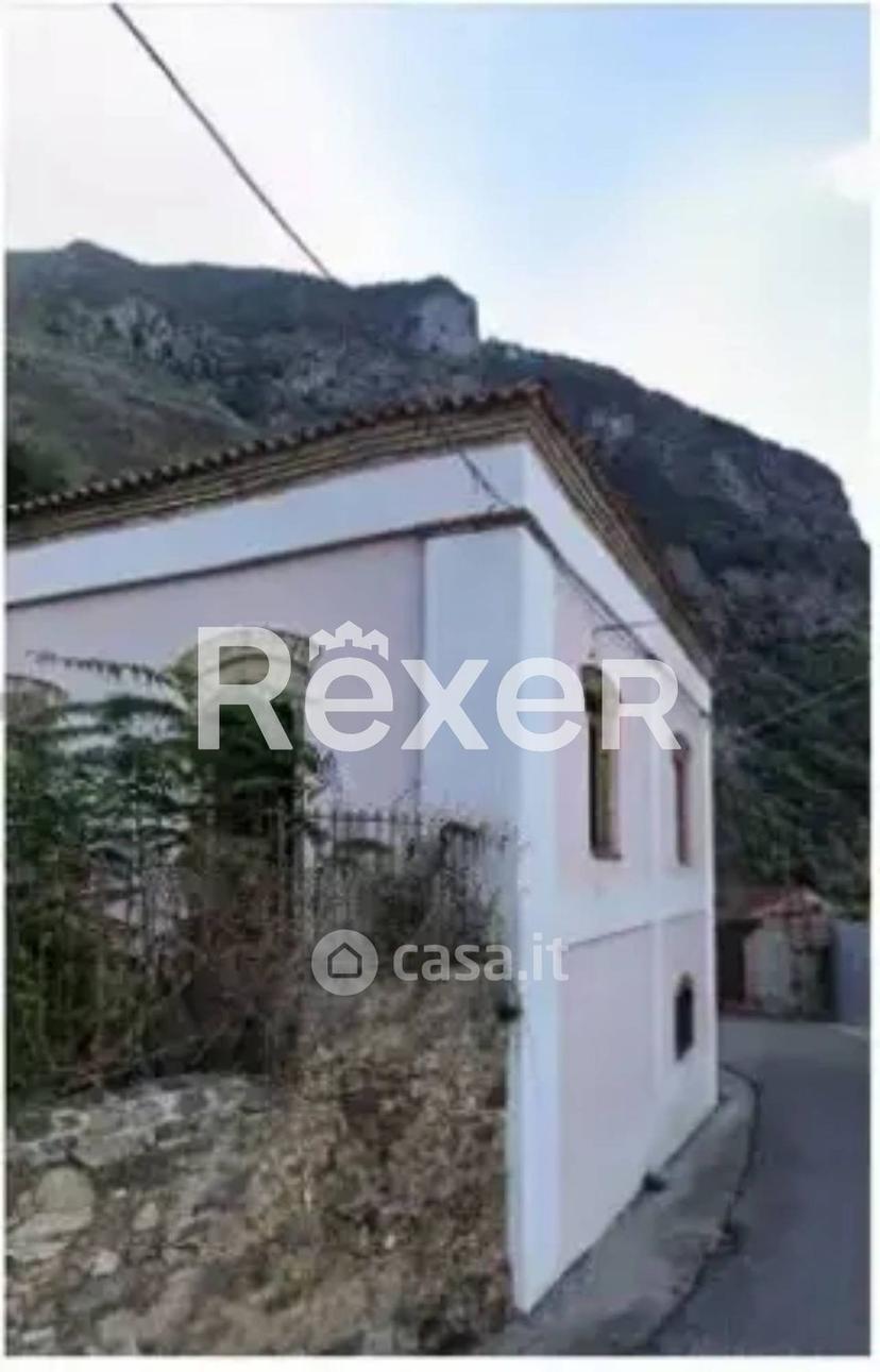 Villa in Via Marinella — foto 11 di 14