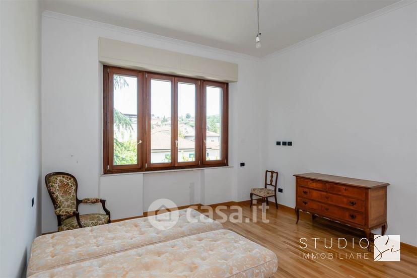 Villa in Viale Libertà — foto 22 di 48