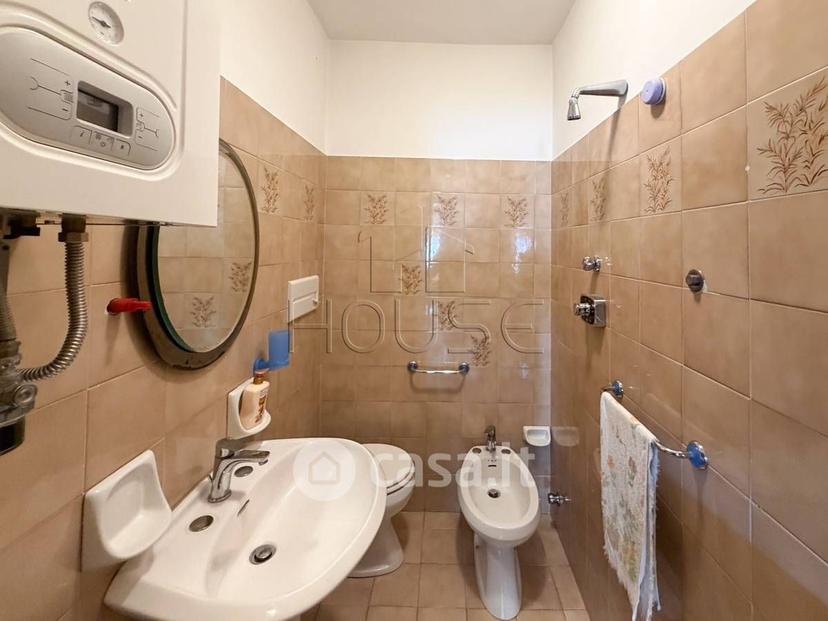 Quadrilocale in Viale Alcide de Gasperi 18 — foto 25 di 27