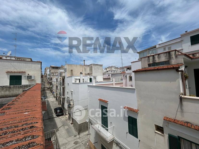 Quadrilocale in Via Fratelli Cocle 13 — foto 35 di 37