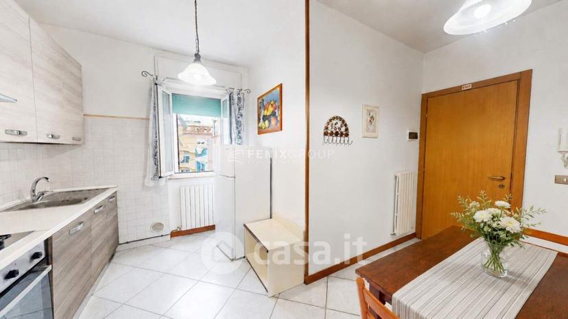 Trilocale in Via Alessandro Volta 109 — foto 7 di 41