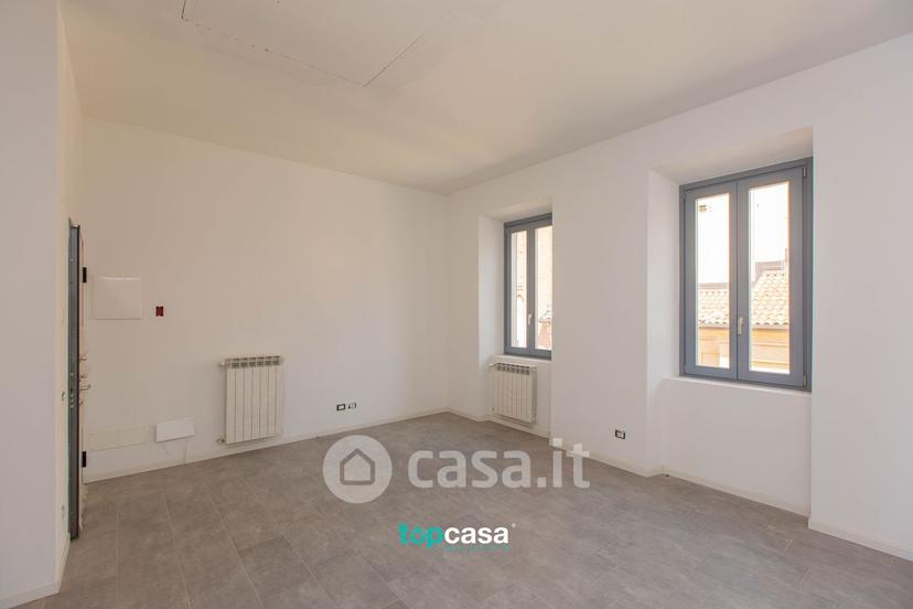 Bilocale in Via Milano 2 — foto 7 di 17