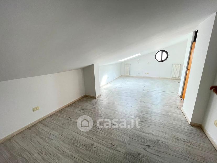 Trilocale in Via Gesualdo Clementi 9 — foto 4 di 10