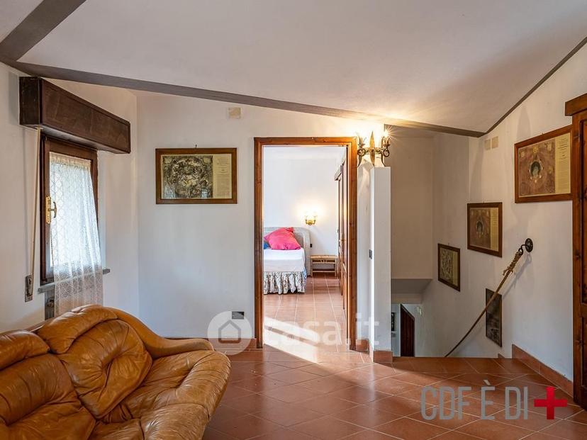 Villa in Strada Statale 439 Sarzanese Valdera 18