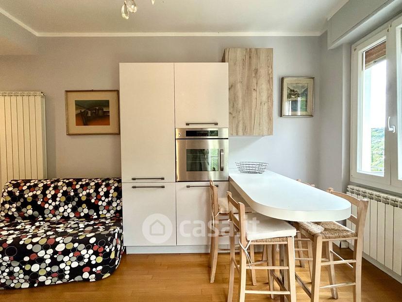 Trilocale in Via Filippo Airaldi — foto 2 di 15