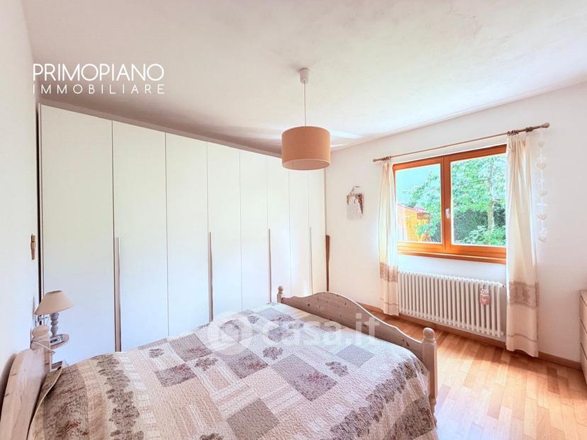 Villa in Frazione Frisanchi — foto 12 di 39