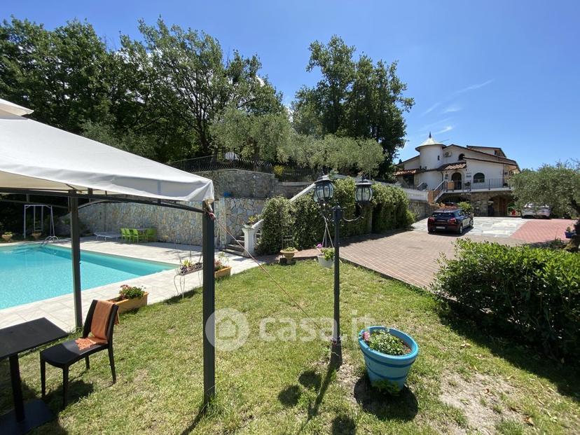 Villa in Castelnuovo — foto 62 di 72