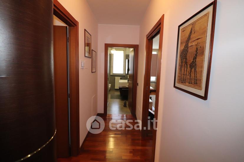Trilocale in Via Silvio Pellico 18 — foto 22 di 35