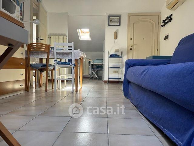 Trilocale in Viale Apua 345 — foto 9 di 11