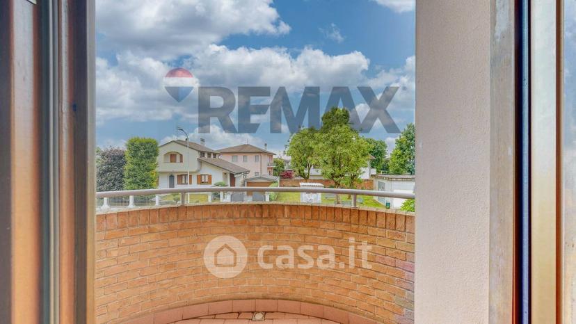Villa in Via Fratelli Rosselli — foto 57 di 74