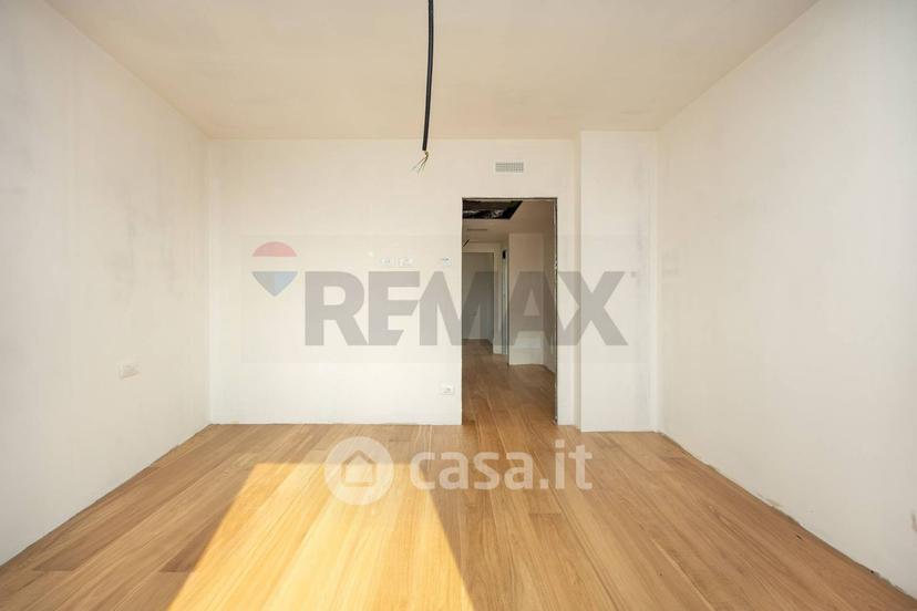 Trilocale in Via Piave 23 — foto 26 di 51