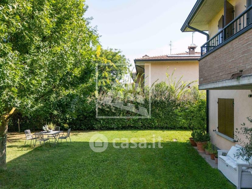 Villa in Via Gianni Rodari 16 — foto 70 di 89