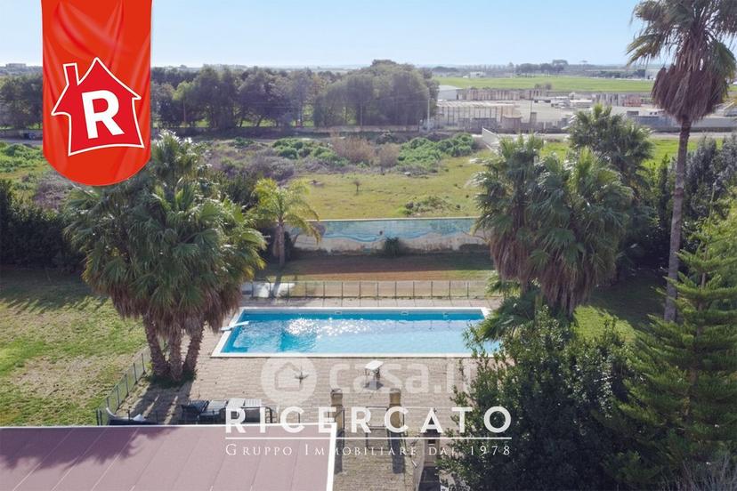 Villa in Sp18 — foto 93 di 106
