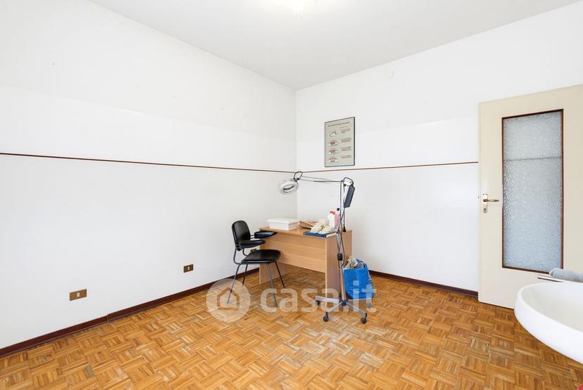 Appartamento in Papa Giovanni Ventitreesimo 12 — foto 6 di 32
