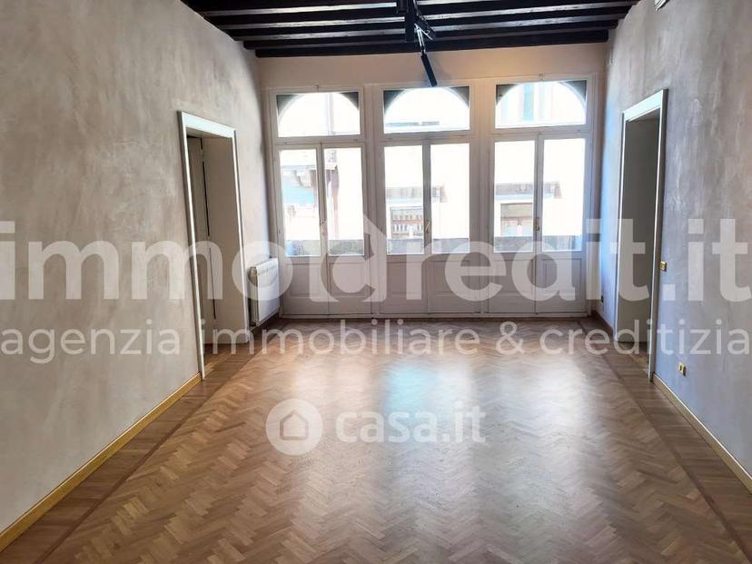 Appartamento in Via Indipendenza 4 — foto 7 di 28