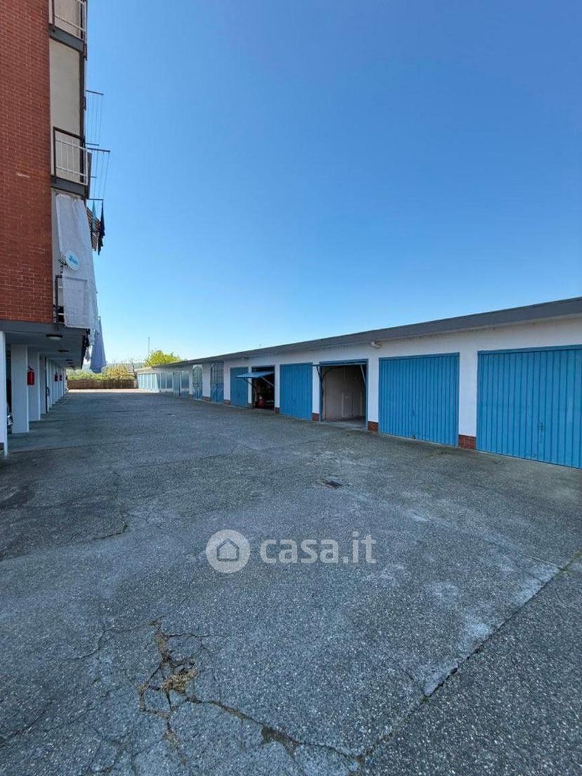 Quadrilocale in Via Graziano 12 — foto 33 di 57