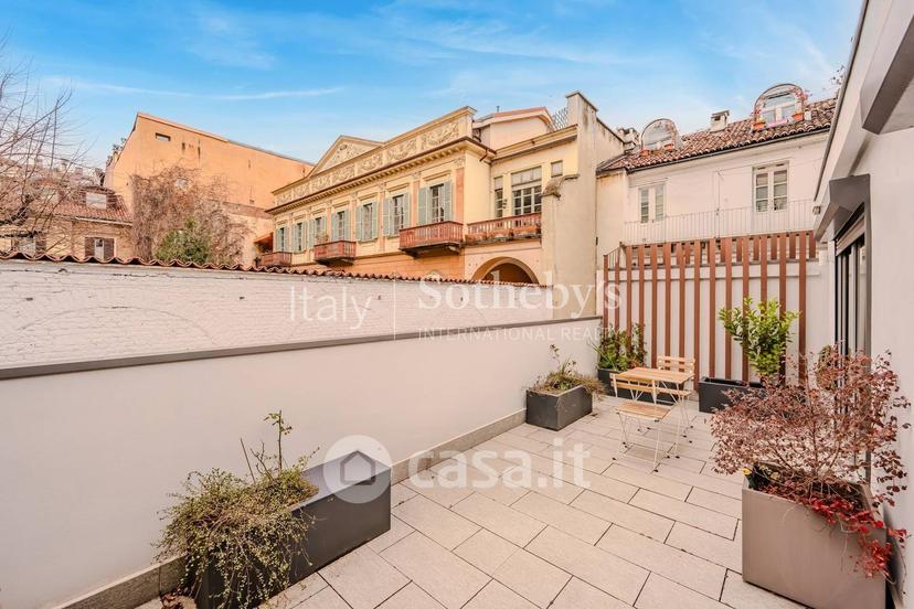 Quadrilocale in Via Fratelli Calandra — foto 18 di 30
